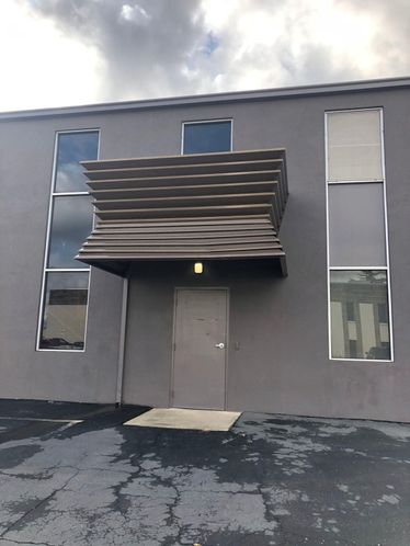 4361 Caterpillar Rd, Redding, CA 96003